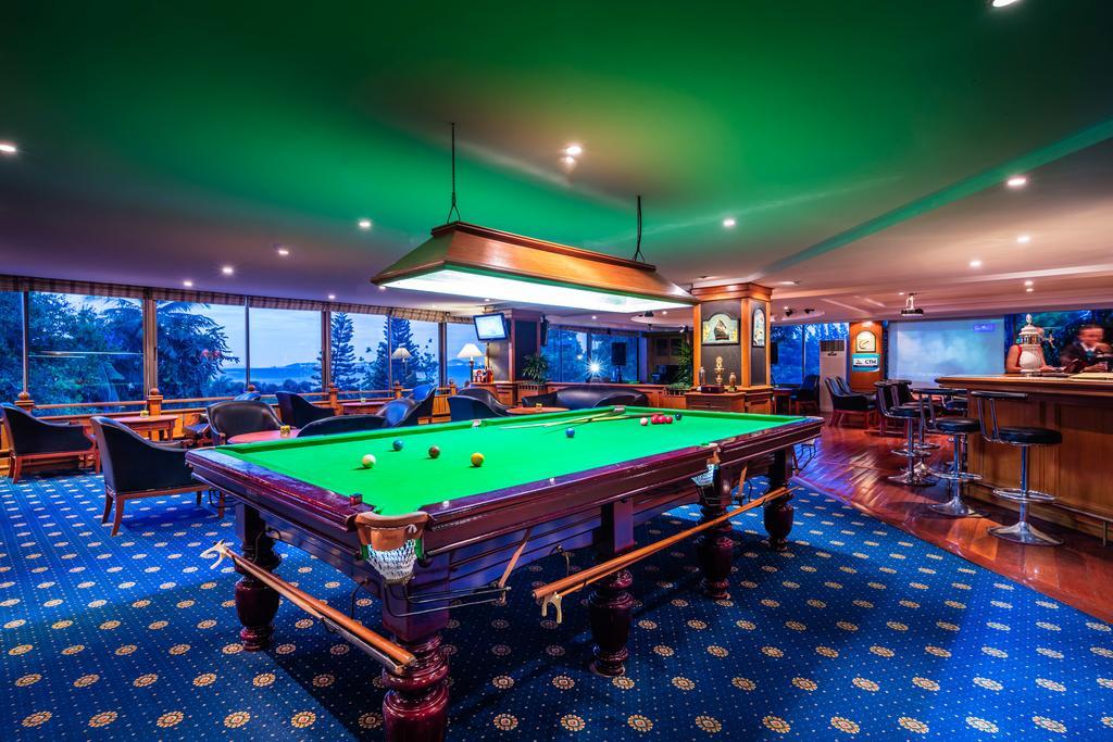 Cholchan Pattaya Beach Resort - Sha Extra Plus Exterior foto The Snooker Room